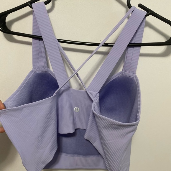 Lululemon sports tank - Picture 2 of 2
